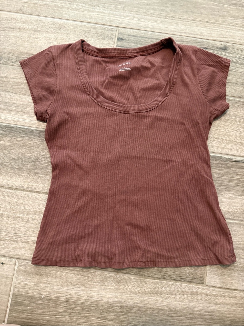 Pilcro Short Sleeve Scoop Neck Tee in Rust Brown